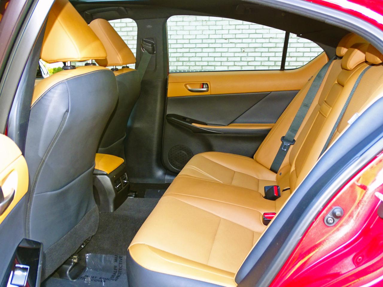 Lexus IS IS 300 RWD 2023