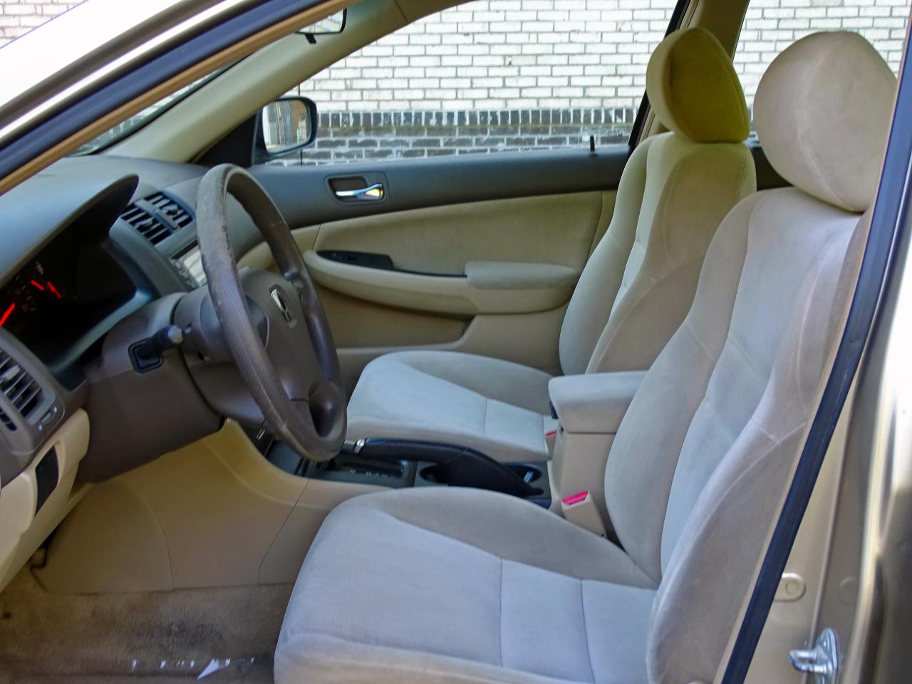 Honda Accord Sdn LX Auto 2003