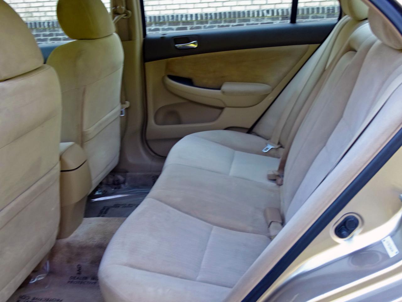 Honda Accord Sdn LX Auto 2003