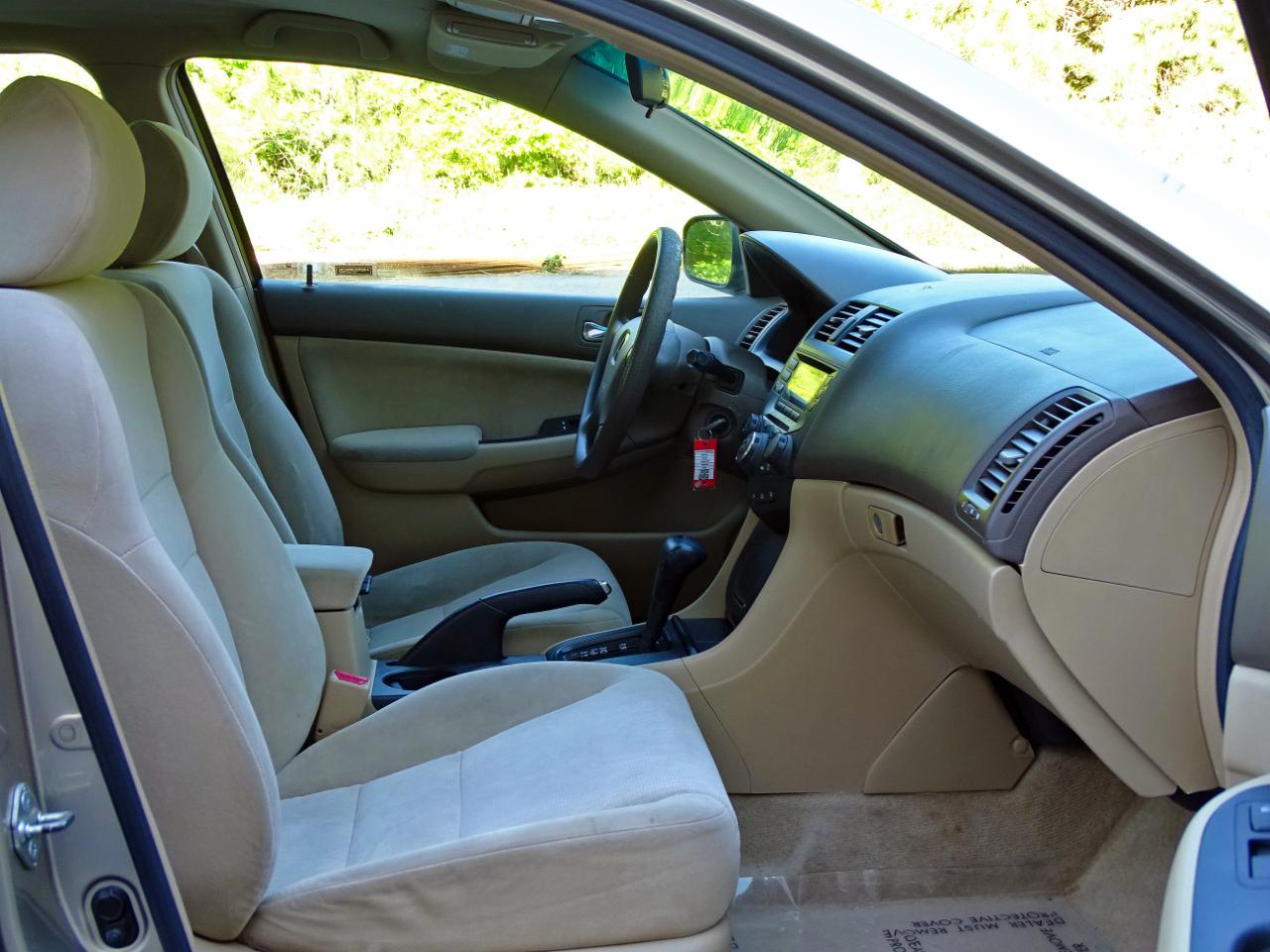 Honda Accord Sdn LX Auto 2003