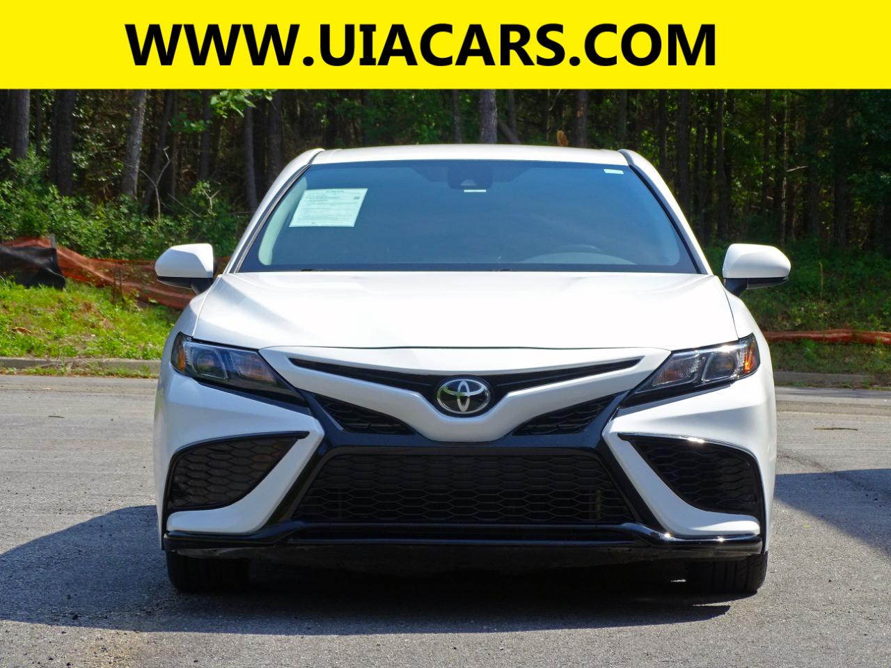 Toyota Camry SE Auto (Natl) 2021