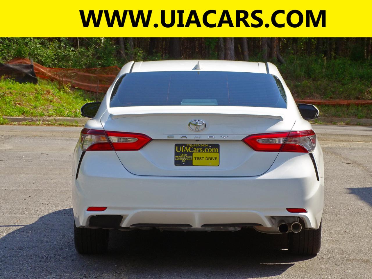 Toyota Camry SE Auto (Natl) 2021