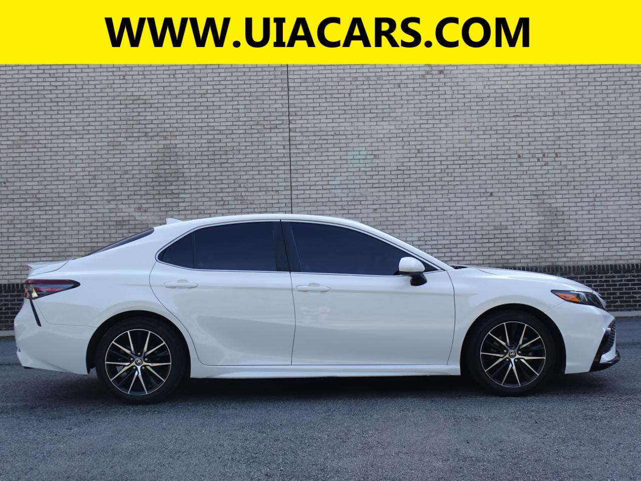 Toyota Camry SE Auto (Natl) 2021