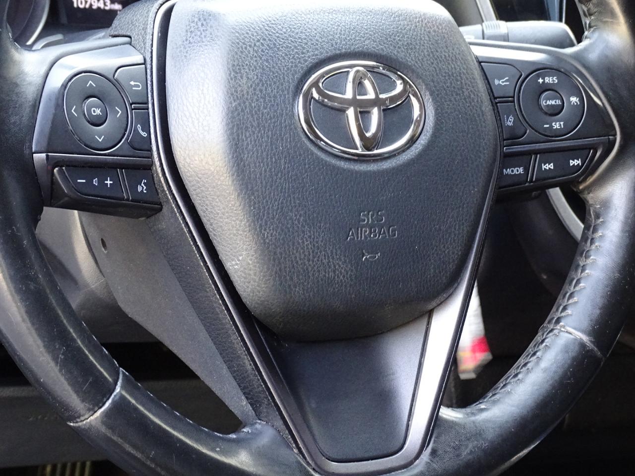 Toyota Camry SE Auto (Natl) 2021