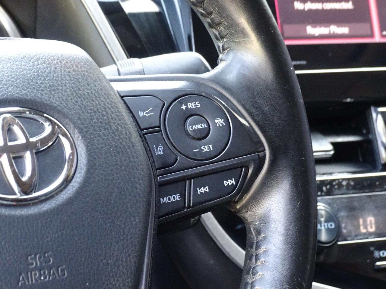 Toyota Camry SE Auto (Natl) 2021
