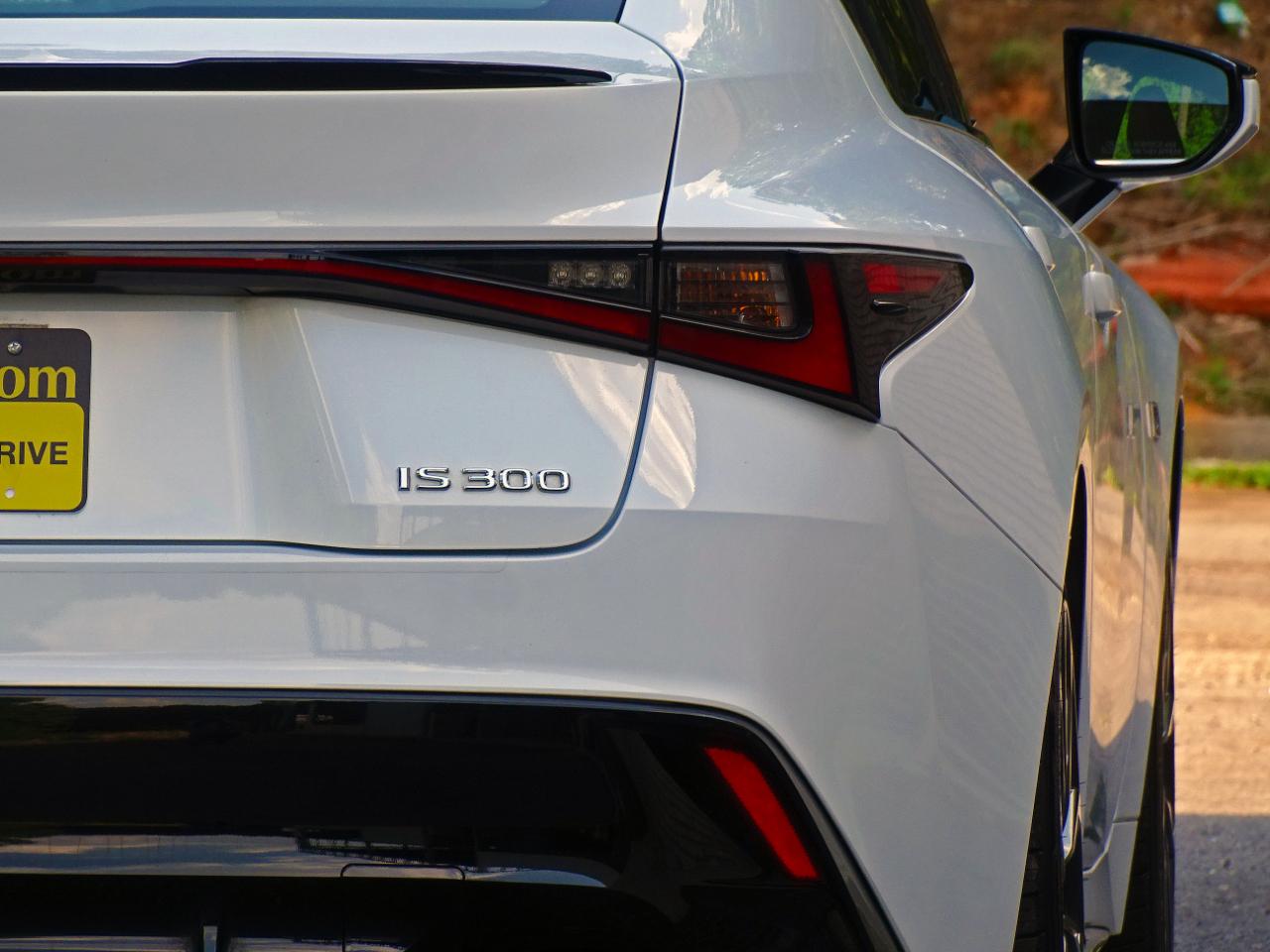 Lexus IS IS 300 F SPORT Design RWD 2024
