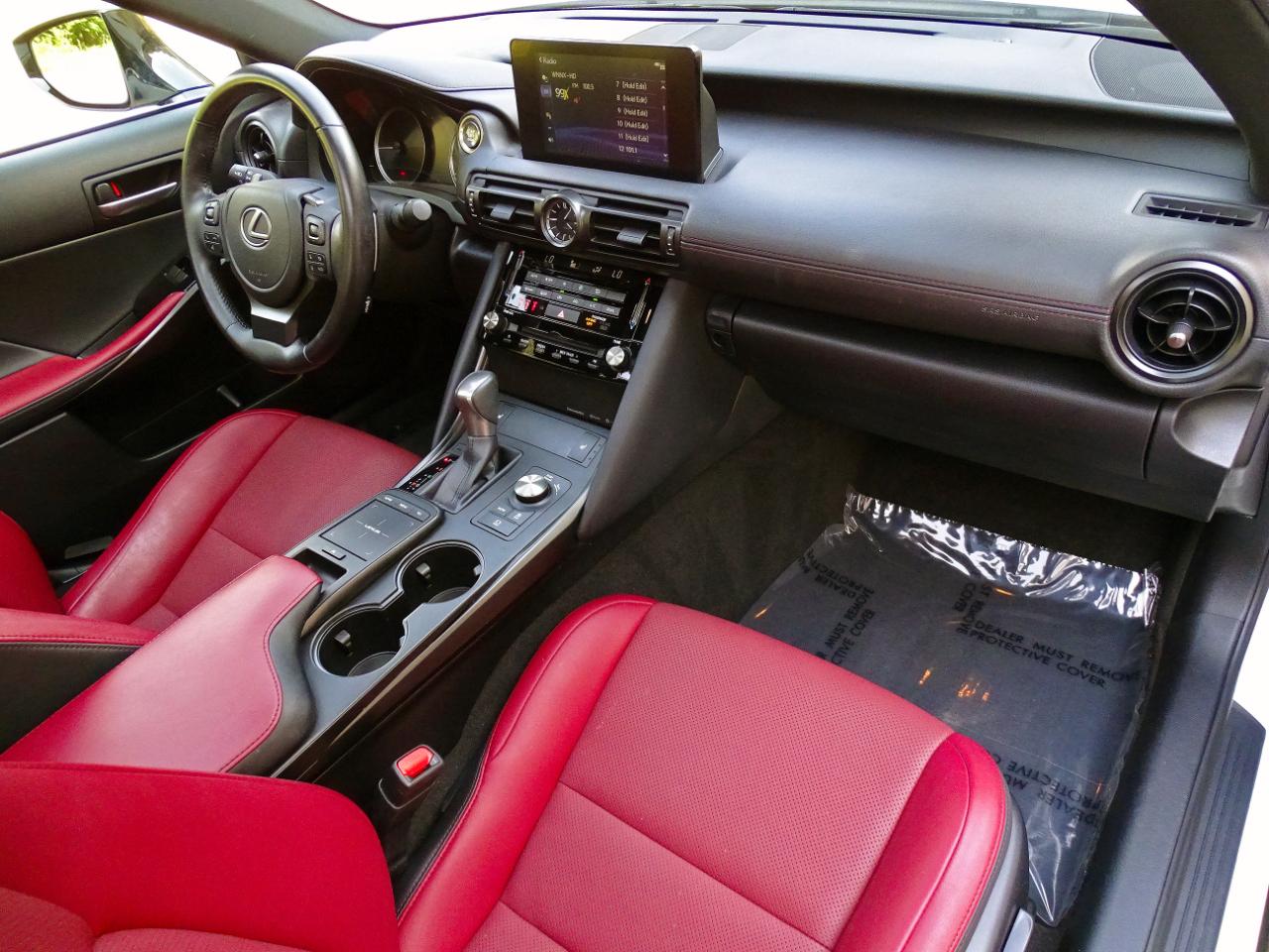 Lexus IS IS 300 F SPORT Design RWD 2024