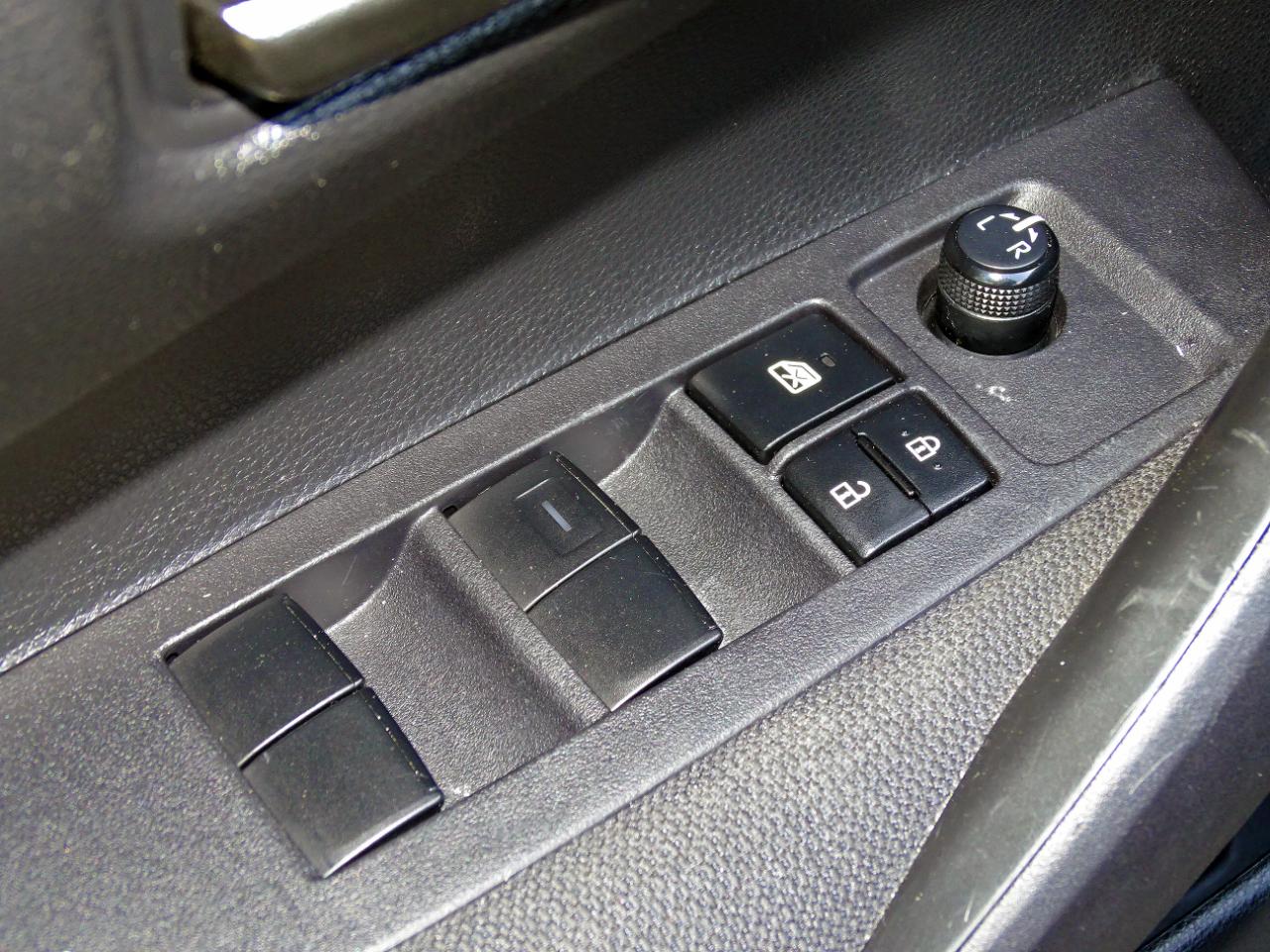 Toyota Corolla LE CVT (Natl) 2024