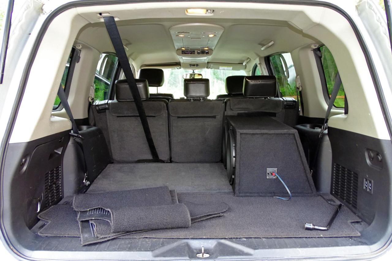 Nissan Armada 2WD 4dr SL 2011