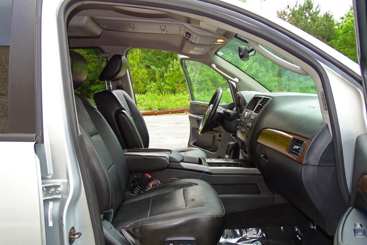 Nissan Armada 2WD 4dr SL 2011