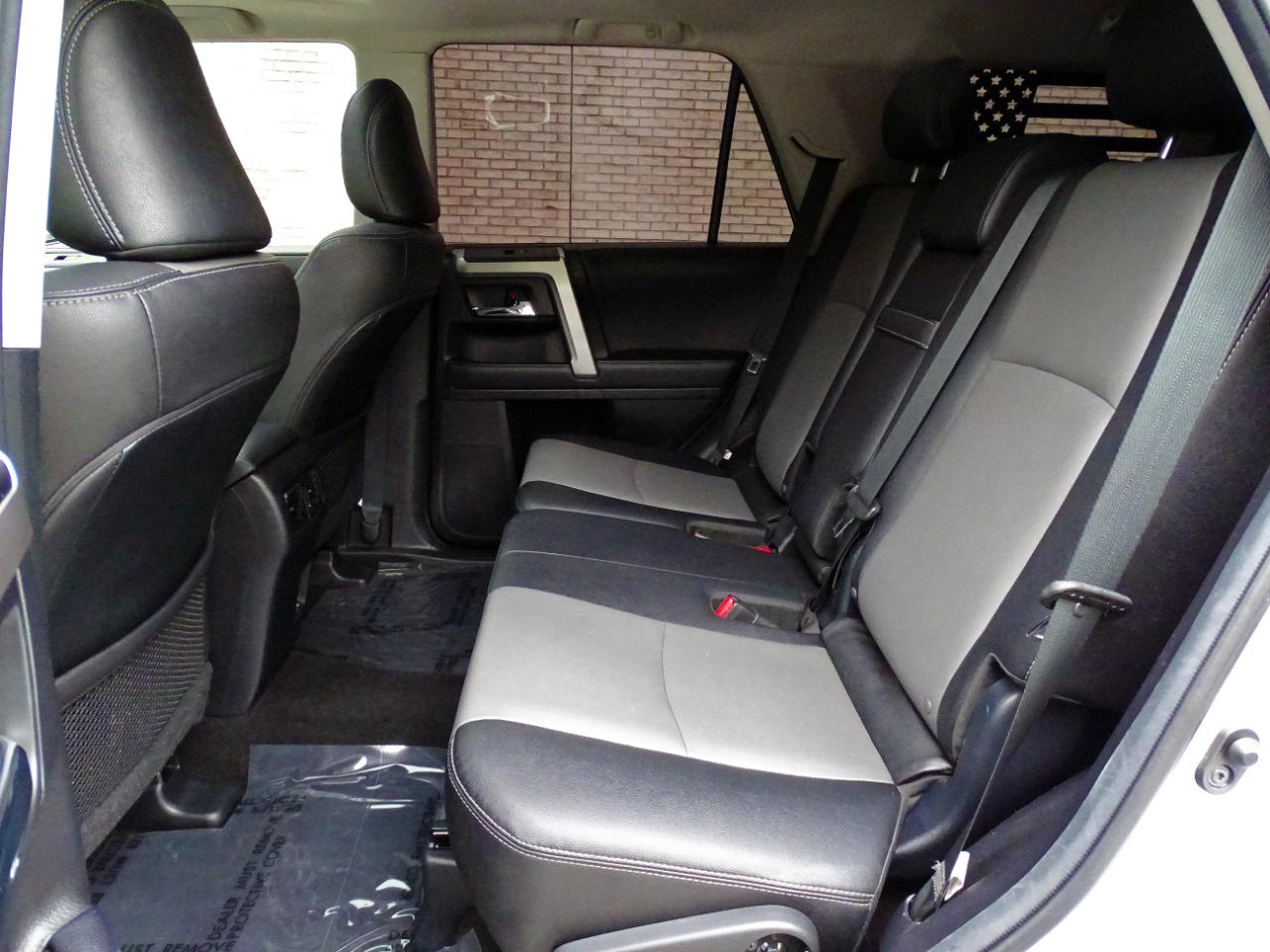 Toyota 4Runner SR5 Premium 2WD (Natl) 2021
