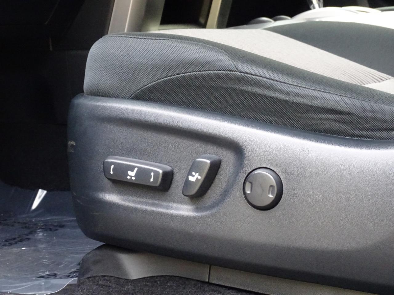 Toyota 4Runner SR5 2WD (Natl) 2024