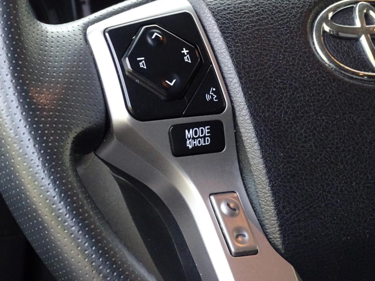 Toyota 4Runner SR5 2WD (Natl) 2024