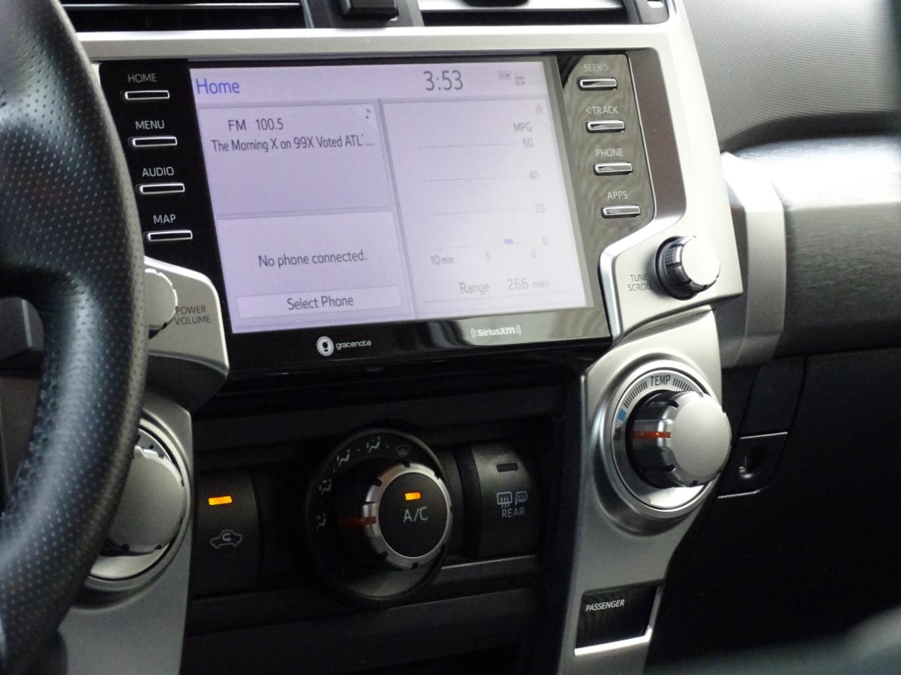 Toyota 4Runner SR5 2WD (Natl) 2024