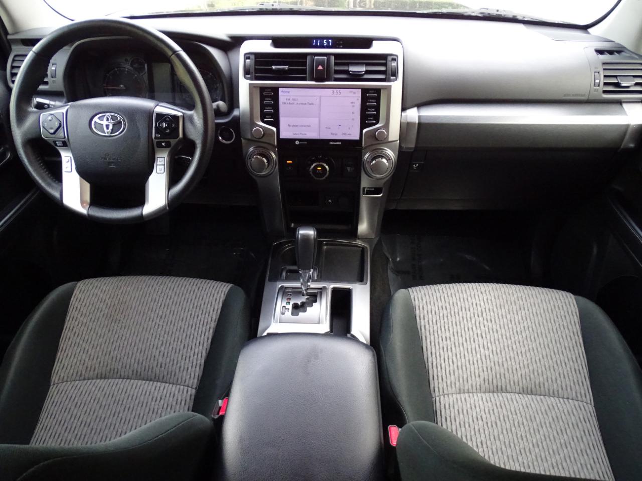 Toyota 4Runner SR5 2WD (Natl) 2024