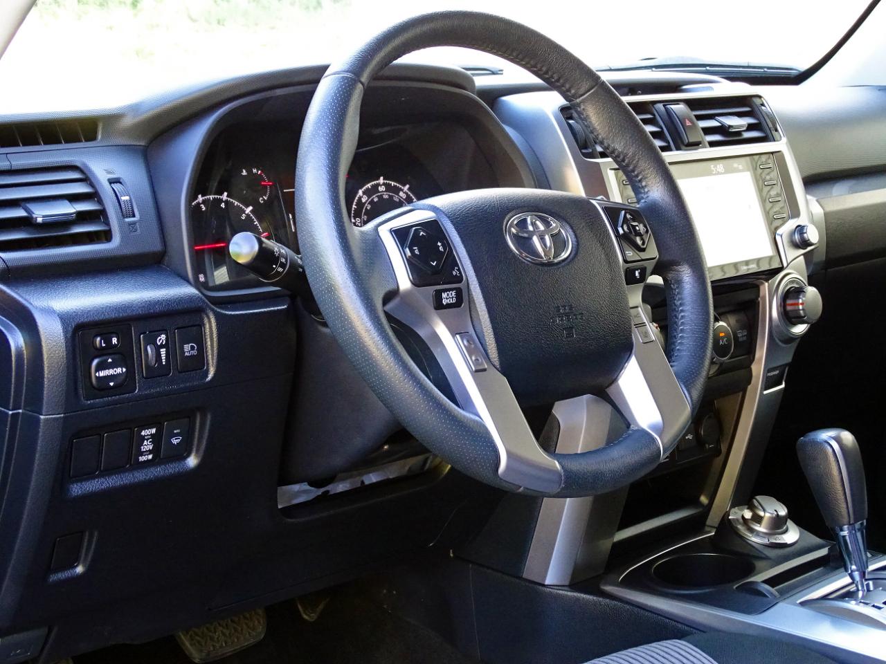 Toyota 4Runner SR5 4WD (Natl) 2024