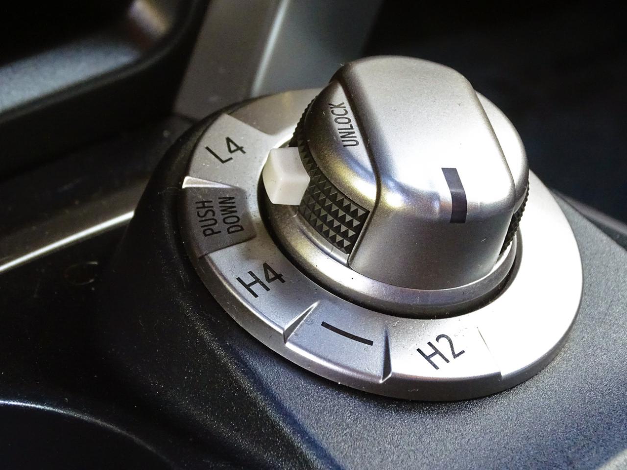 Toyota 4Runner SR5 4WD (Natl) 2024