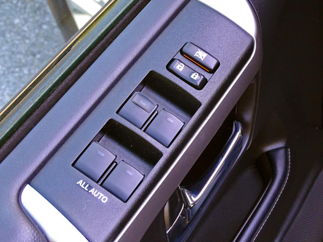 Toyota 4Runner SR5 4WD (Natl) 2024