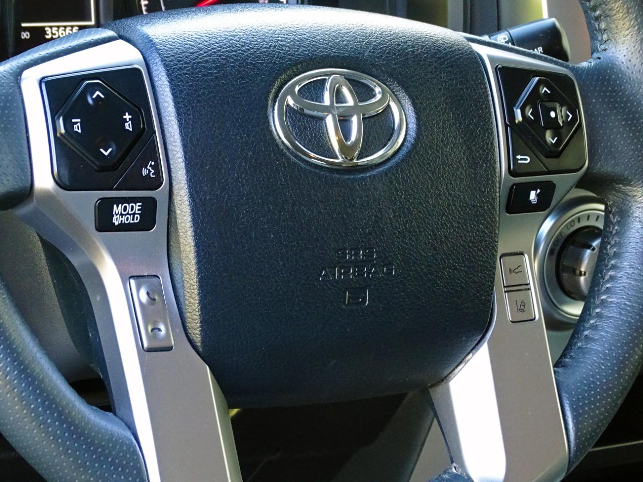 Toyota 4Runner SR5 4WD (Natl) 2024