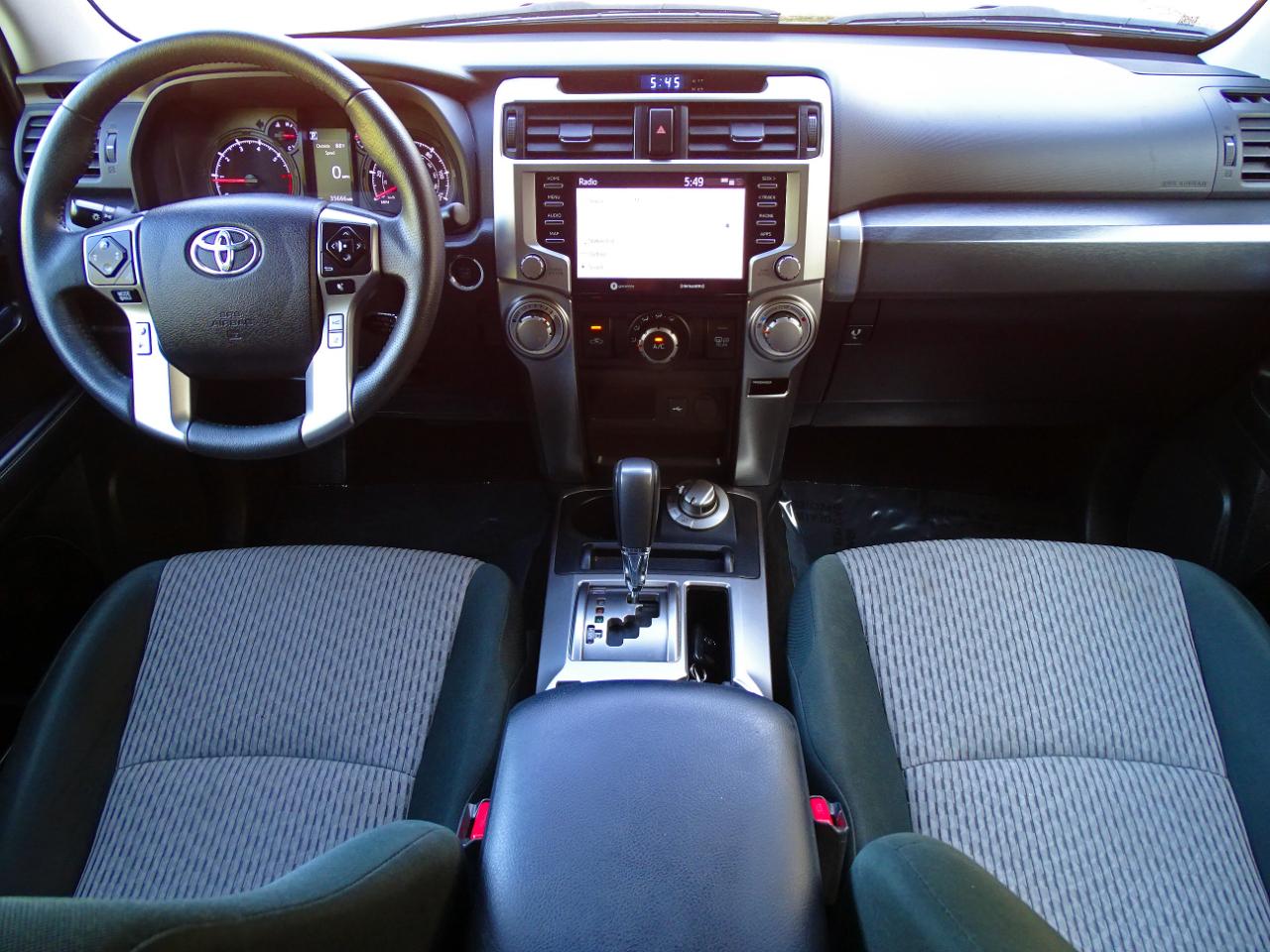 Toyota 4Runner SR5 4WD (Natl) 2024