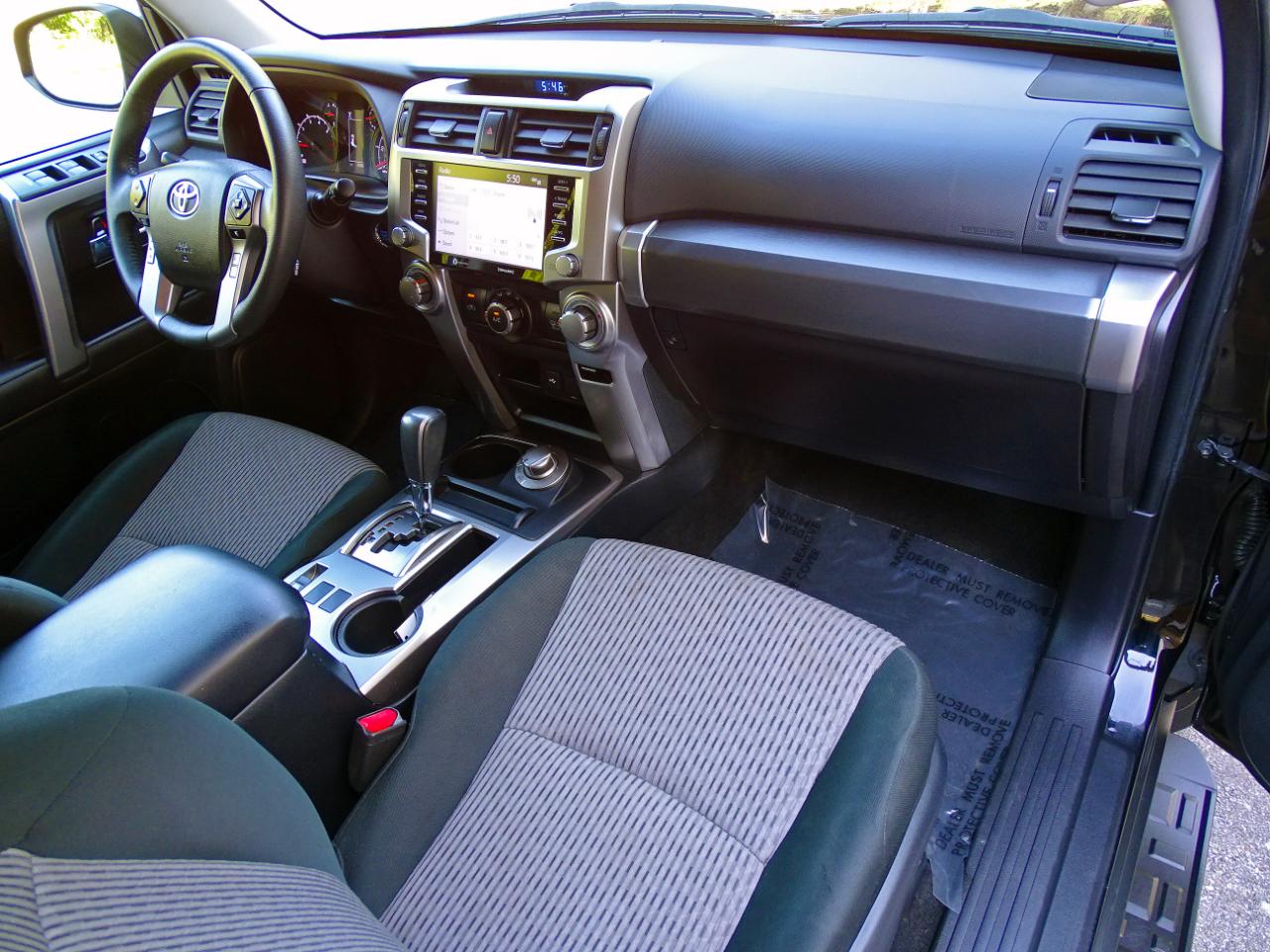 Toyota 4Runner SR5 4WD (Natl) 2024