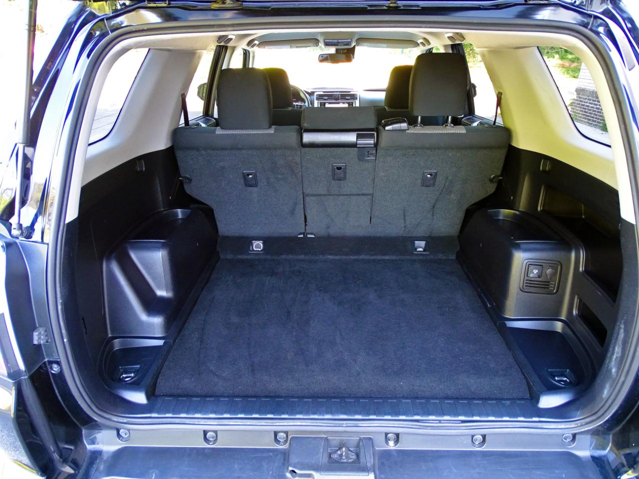 Toyota 4Runner SR5 4WD (Natl) 2024