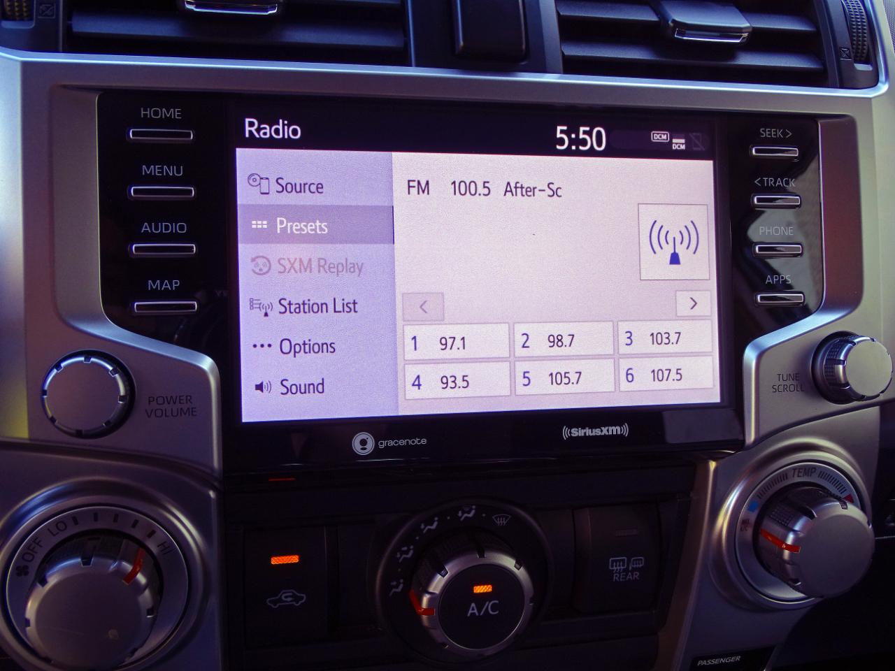 Toyota 4Runner SR5 4WD (Natl) 2024