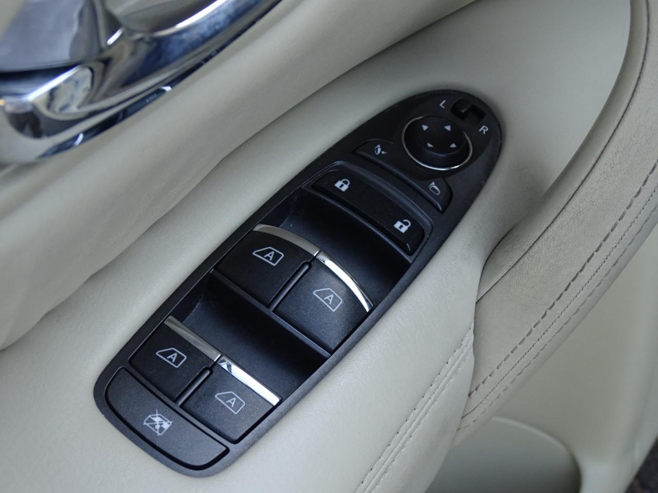 Infiniti QX80 RWD 2017