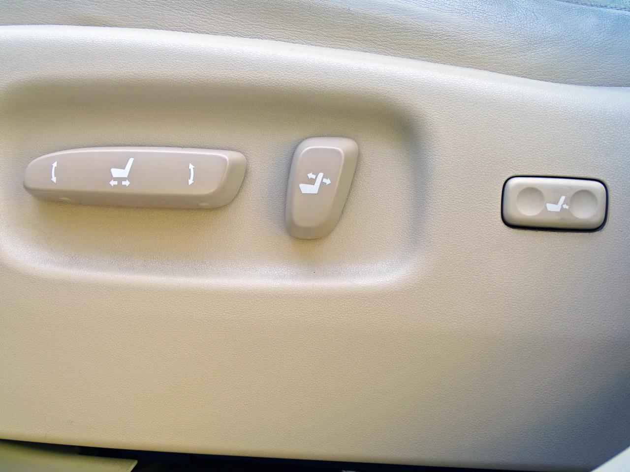 Lexus RX 350 FWD 4dr 2011