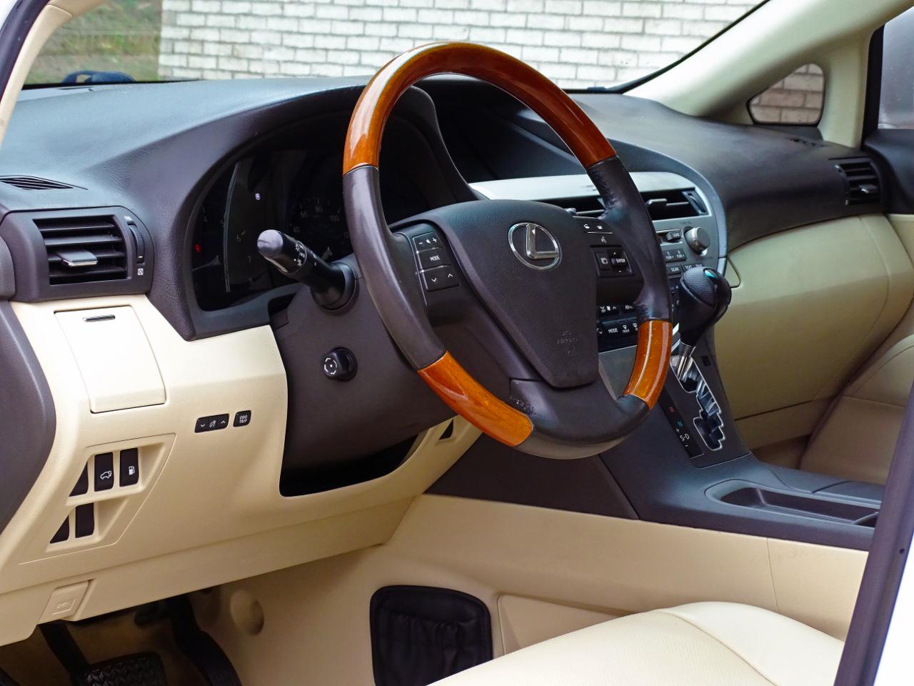 Lexus RX 350 FWD 4dr 2011