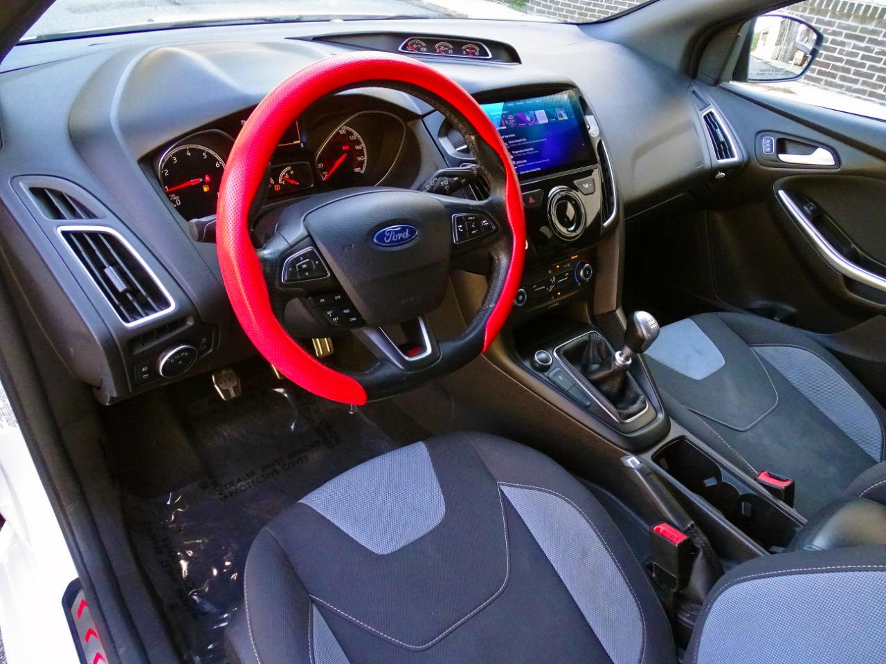 Ford Focus ST Hatch 2017