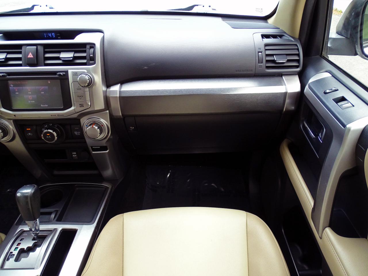 Toyota 4Runner SR5 Premium 2WD (Natl) 2018