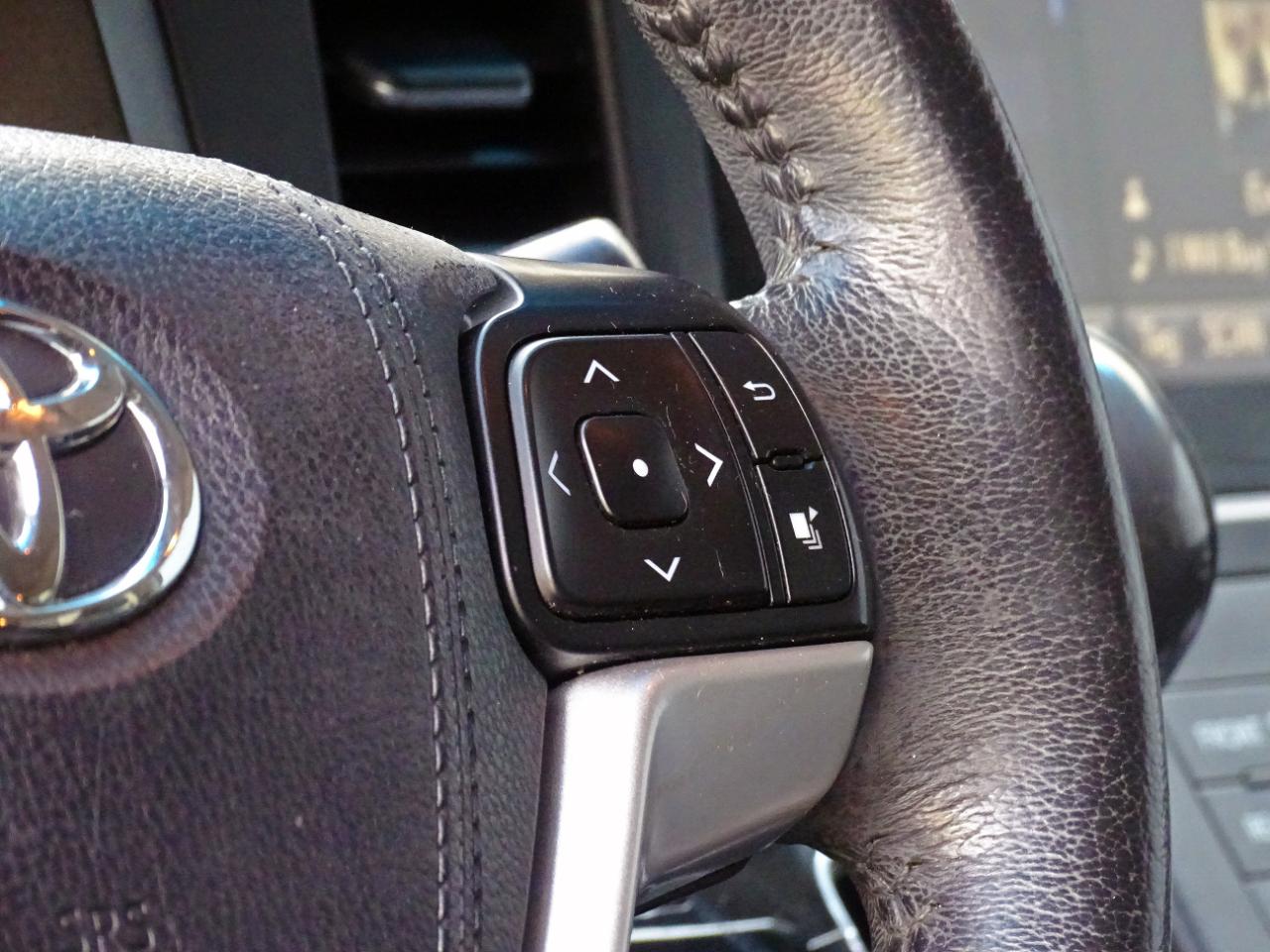 Toyota Sienna SE FWD 8-Passenger (Natl) 2017