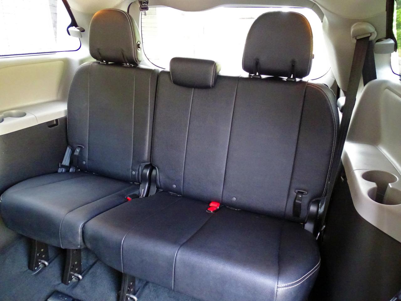 Toyota Sienna SE FWD 8-Passenger (Natl) 2017