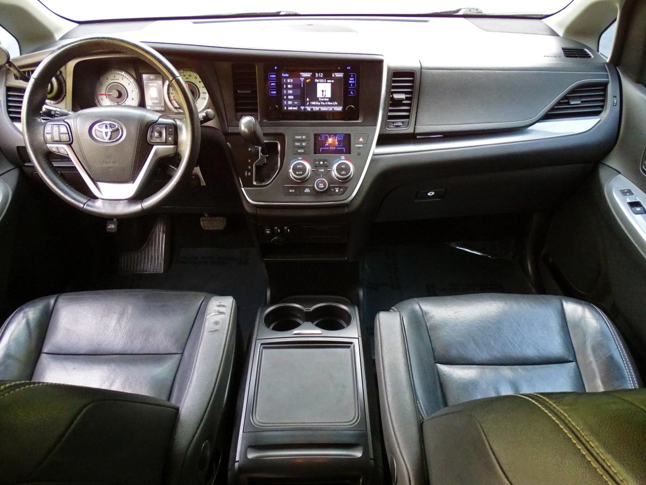 Toyota Sienna SE FWD 8-Passenger (Natl) 2017
