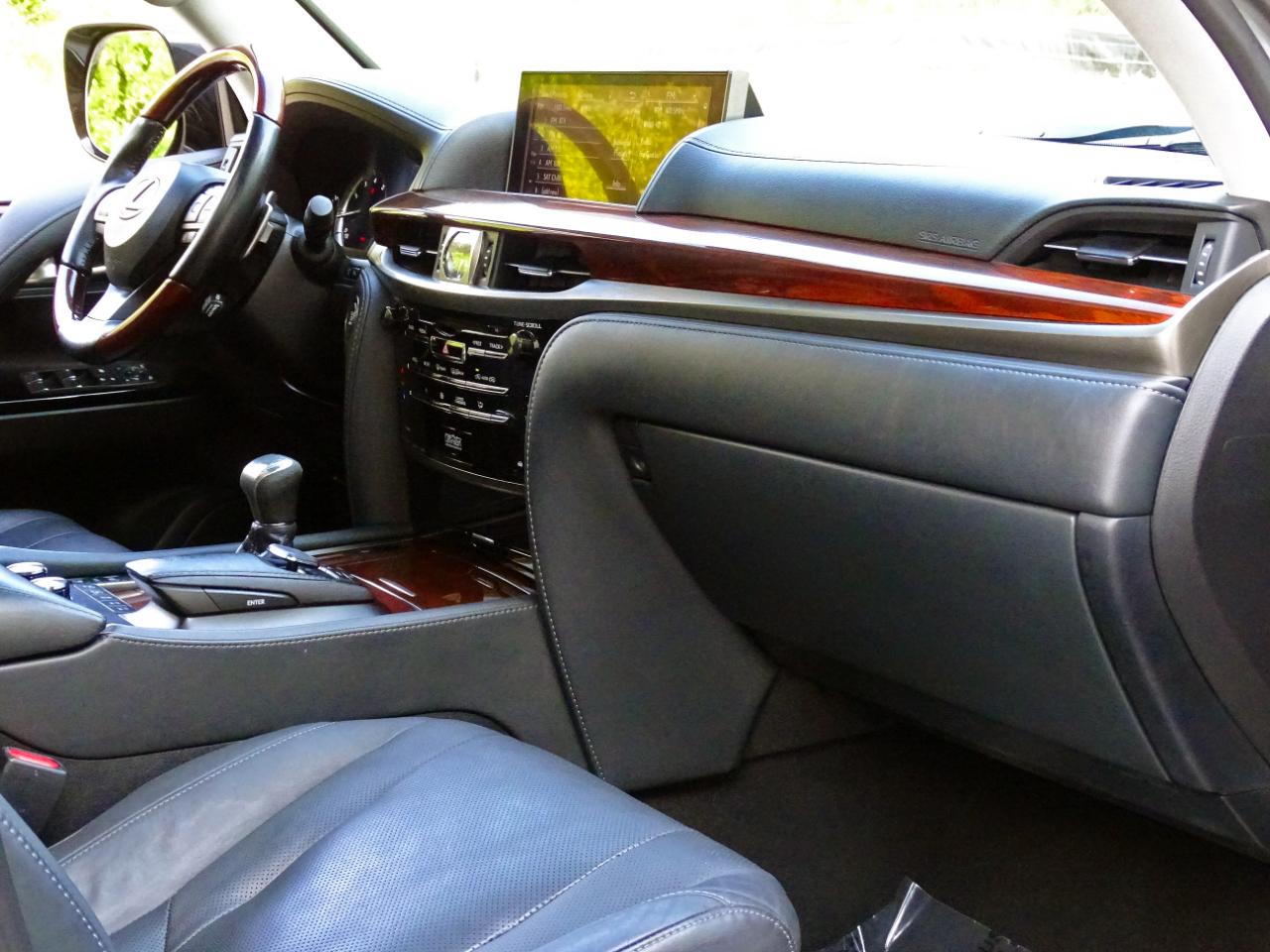 Lexus LX LX 570 Three Row 4WD 2019