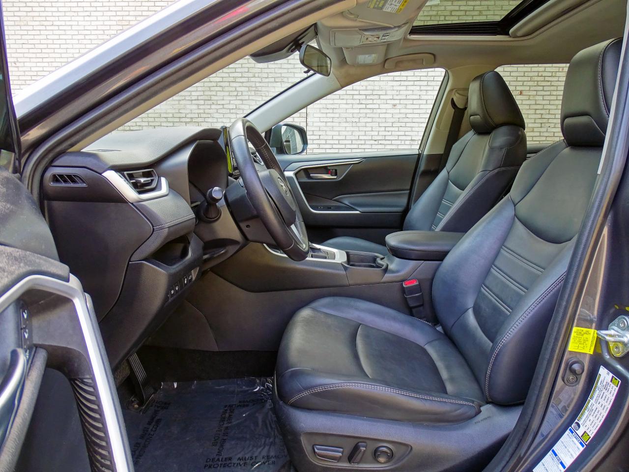 Toyota RAV4 XLE Premium AWD (Natl) 2019