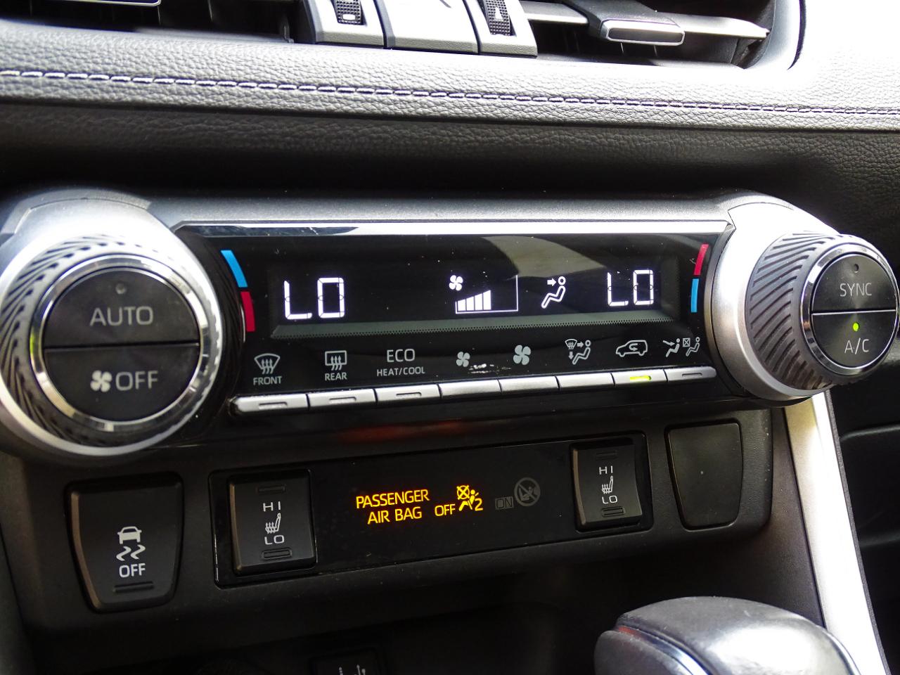 Toyota RAV4 XLE Premium AWD (Natl) 2019