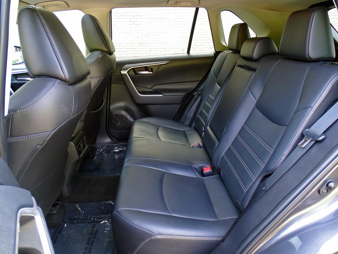 Toyota RAV4 XLE Premium AWD (Natl) 2019