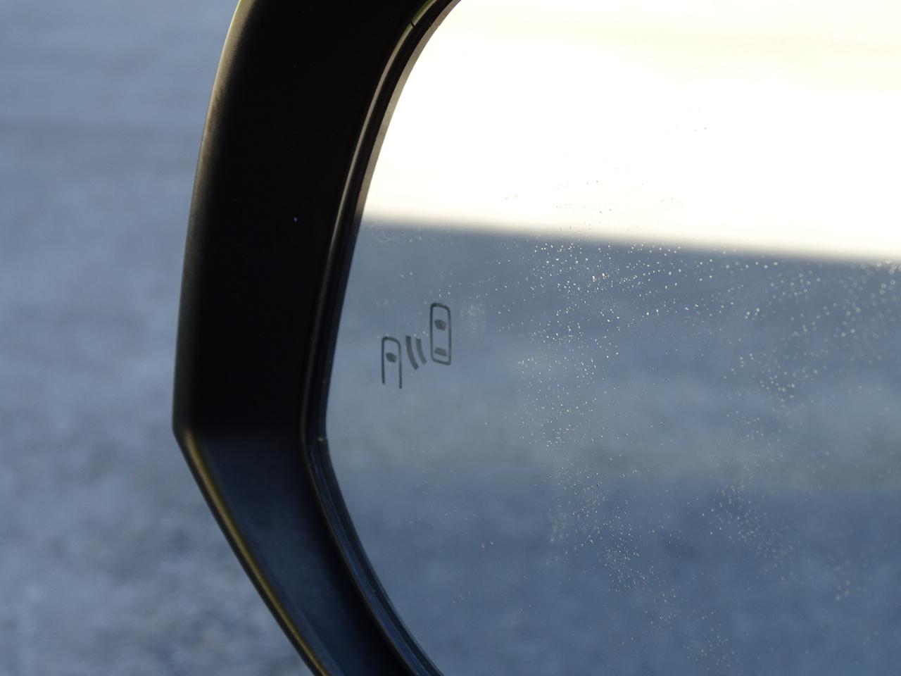 Toyota RAV4 Hybrid XSE AWD (Natl) 2019