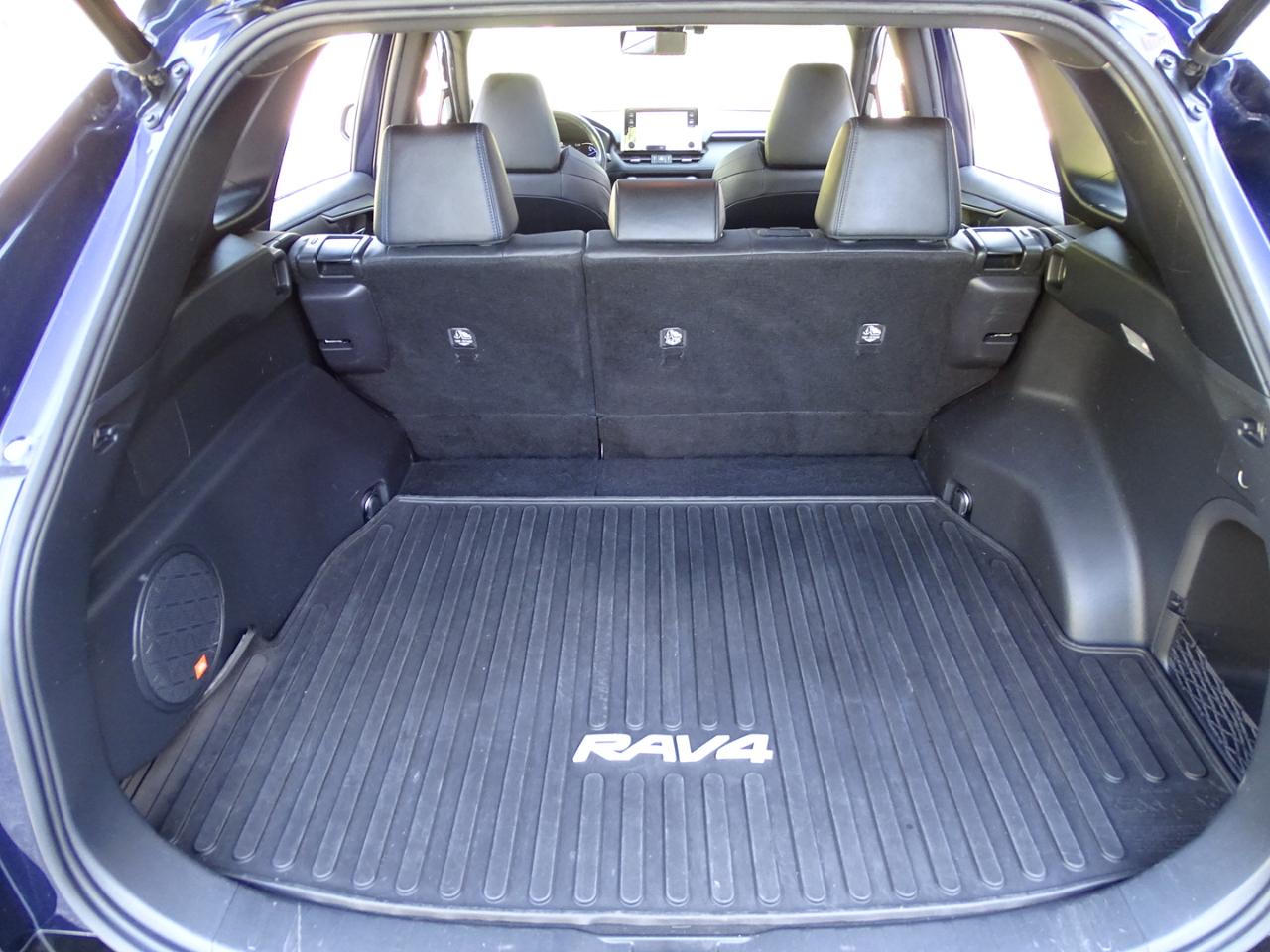 Toyota RAV4 Hybrid XSE AWD (Natl) 2019