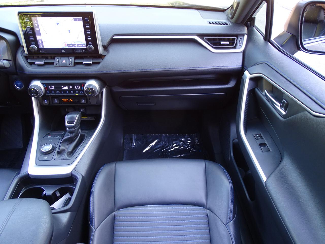 Toyota RAV4 Hybrid XSE AWD (Natl) 2019