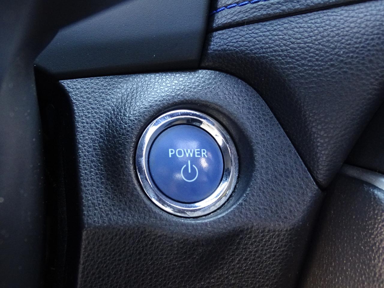 Toyota RAV4 Hybrid XSE AWD (Natl) 2019