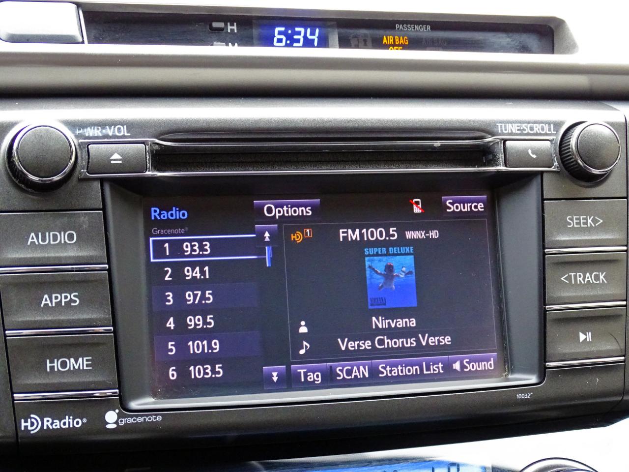 Toyota RAV4 FWD 4dr XLE (Natl) 2014