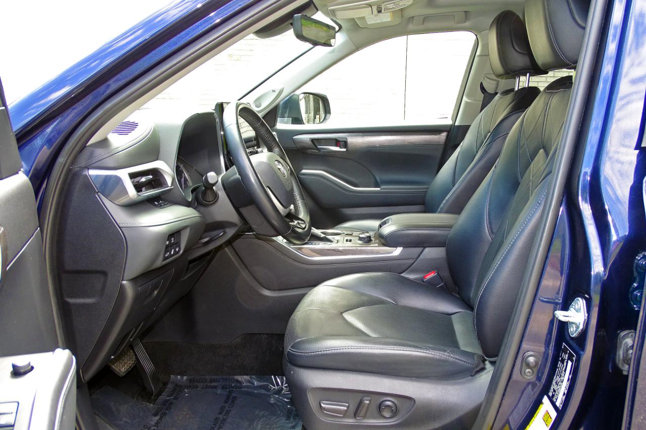 Toyota Highlander Platinum AWD (Natl) 2022