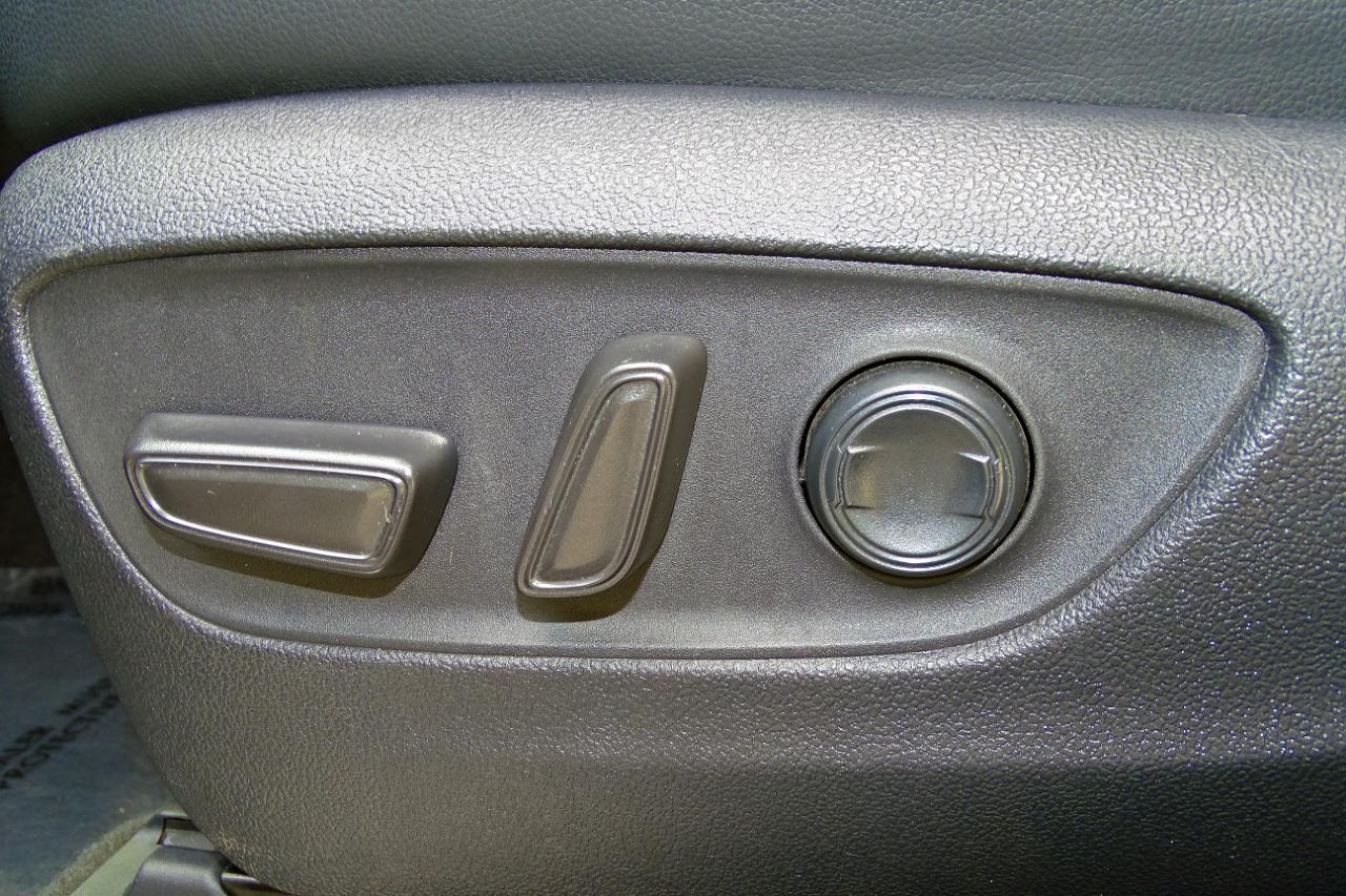 Toyota Highlander Platinum AWD (Natl) 2022