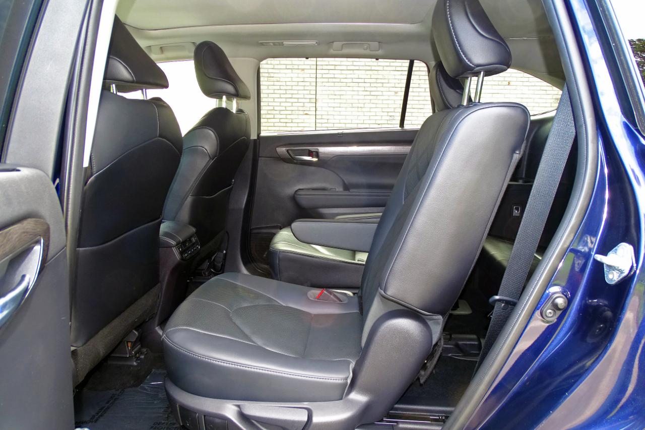 Toyota Highlander Platinum AWD (Natl) 2022