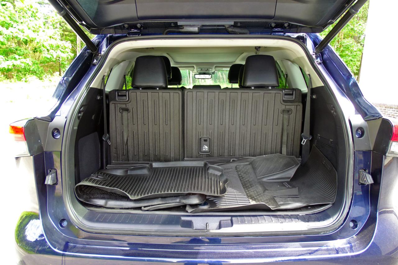 Toyota Highlander Platinum AWD (Natl) 2022