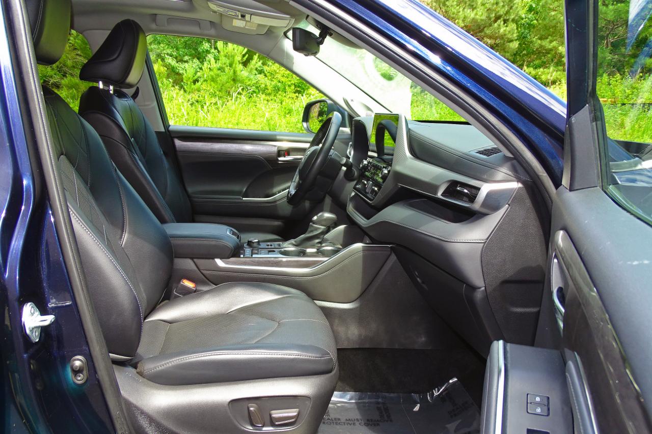 Toyota Highlander Platinum AWD (Natl) 2022