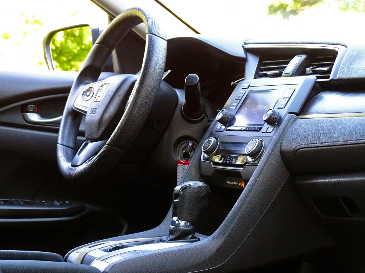 Honda Civic Sedan LX CVT 2017